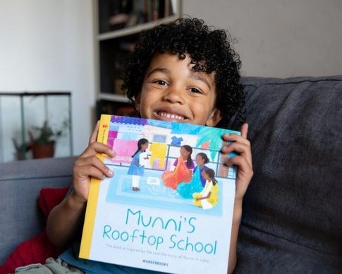 Child enjoying a Wonderbooks story