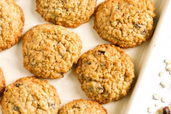 Oat and raisin cookies