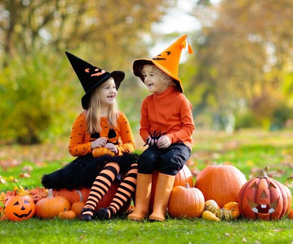 Easy homemade wizard and witch Halloween costume for kids