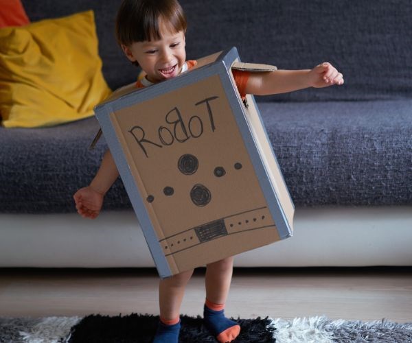 Easy homemade robot Halloween costume for kids